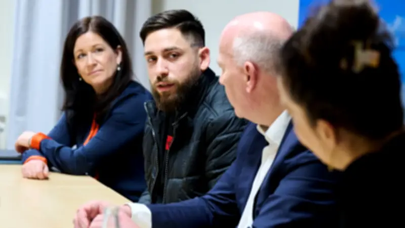 21 Jahre nach dem Mord: Hatun Sürücüs Sohn kämpft gegen das Vergessen