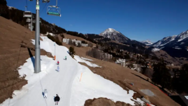 22 Millionen Euro für 175 Schneekanonen: Proteste gegen Kunstschnee-Projekt in Schweizer Skigebiet