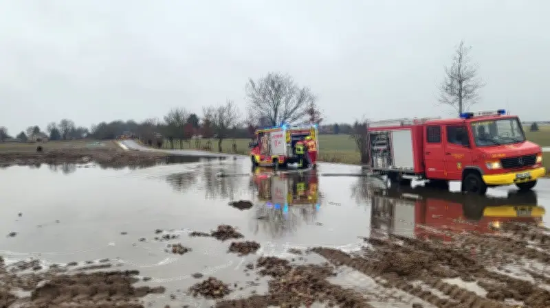 275 Feuerwehreinsätze im Landkreis Rostock: Tauwetter löst massive Überschwemmungen aus