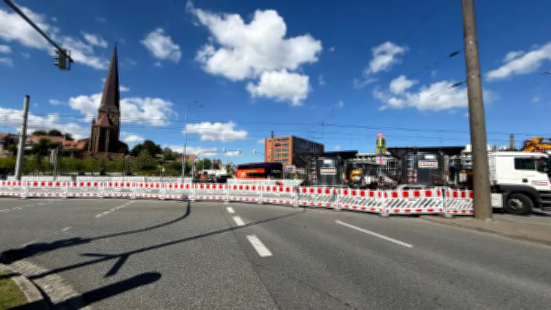 500 Baustellen in Rostock 2026: Massive Einschränkungen für Verkehr und Mobilität erwartet