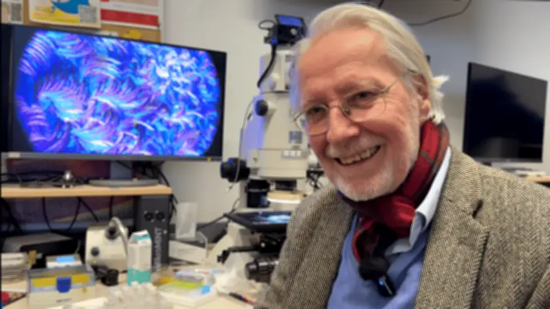 80-jähriger Rostocker Spitzenforscher spendet Hunderttausende Euro für Schülerlabor