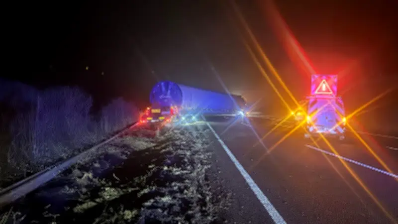 A2 bei Helmstedt komplett gesperrt: 116-Tonnen-Windrad blockiert alle Spuren Richtung Hannover