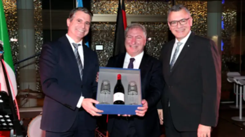 Abschied vom Oktoberfest: Italiens Generalkonsul wechselt von München in die Karibik