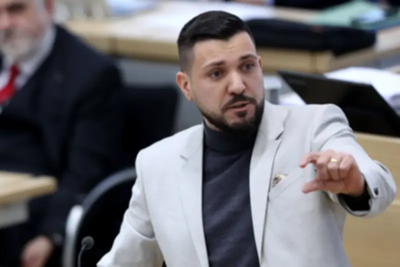 AfD-Abgeordneter Rausch: Jobvergabe an Siebtliga-Fußballer aus eigenem Verein