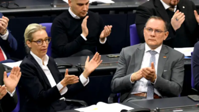 AfD im Chaos: Parteiklage gegen eigene Abgeordnete, Rauswurf und China-Ermittlungen