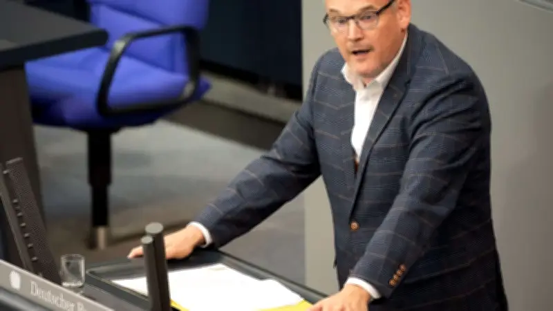 AfD Sachsen-Anhalt: Neue Vorwürfe um Jobs für Familienangehörige bei Parteikollegen