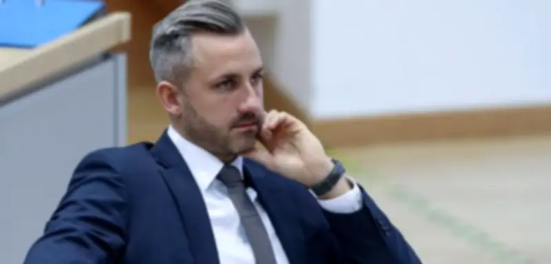 AfD-Spitzenkandidat Siegmund bezeichnet Parteikollegen als mutmaßlichen V-Mann