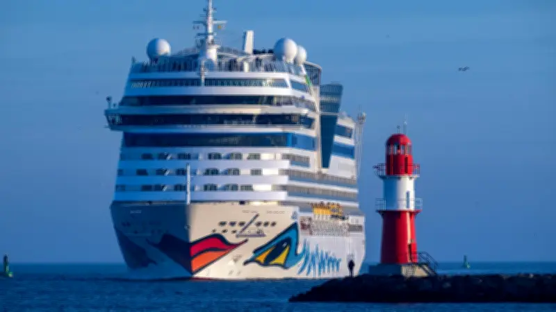 AIDA feiert 30. Geburtstag 2026 mit Schiffsparade in Hamburg statt Rostock