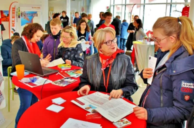 Aken: Berufsmesse 'Bleib hier!' lockt mit Rekordzahl an Ausstellern