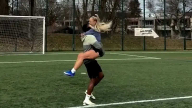 Alisha Lehmann und Freund: Liebesglück und Tore im Doppelpack