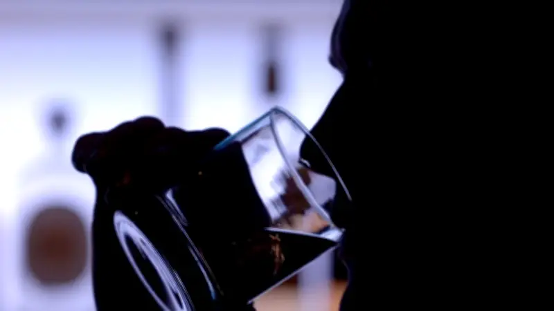 Alkoholbedingte Krankenhausfälle sinken deutlich – Männer weiterhin stärker betroffen