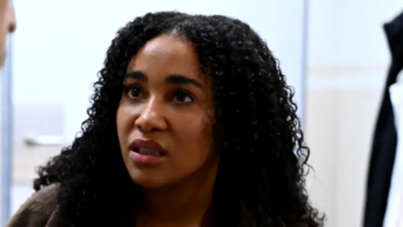 Alles was zählt: Imani erlebt Schock - Sie glaubt, ihren toten Mann zu sehen