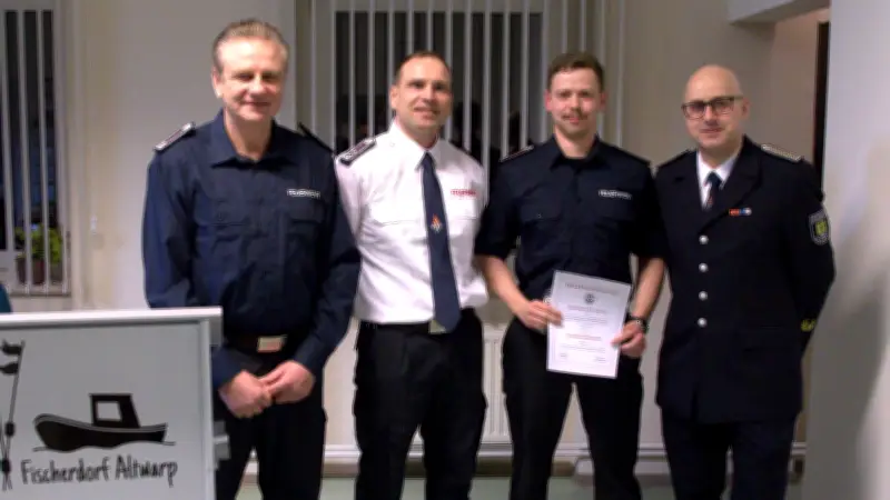 Altwarp: Kleine Feuerwehr mit großem Potenzial zeigt Stärke in Jahreshauptversammlung
