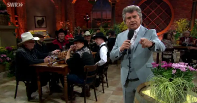 Andy Borgs launiger Abend: Patzer bei Udo Jürgens und Scherze über volle Weinstube