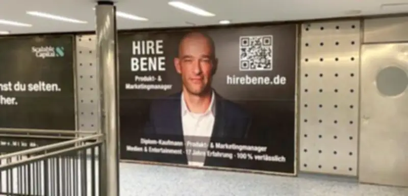 Arbeitsloser investiert 10.000 Euro in Job-Plakate: Hat die ungewöhnliche Selbstvermarktung Erfolg?