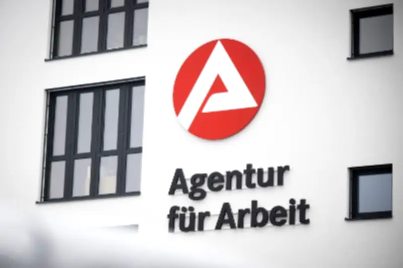 Arbeitslosigkeit in Mecklenburg-Vorpommern: Leichter Anstieg im Februar bei stabiler Gesamtlage