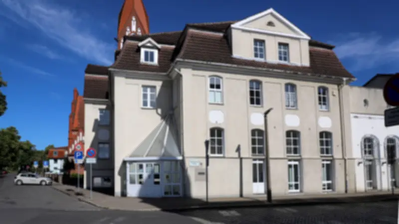 Aufmerksamer Zeuge verhindert Einbruch in Demminer Amtsgebäude - Drei Verdächtige gefasst