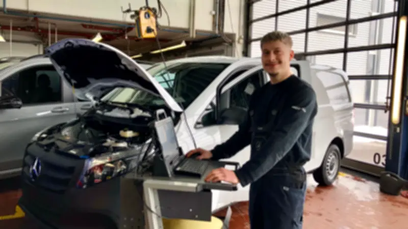 Auszeichnung für Nachwuchs im Burgenlandkreis: Azubi Konrad Lau als bester Mechatroniker