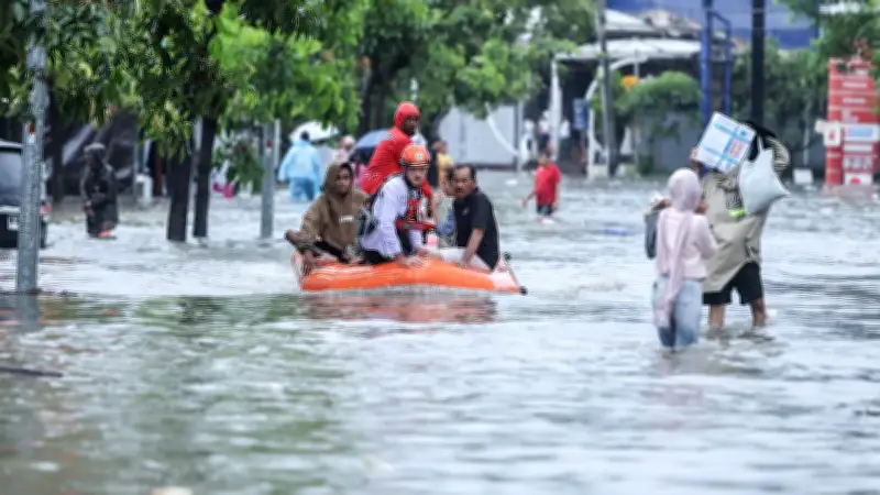 Bali versinkt im Chaos: Sintflutartige Regenfälle überfluten Trauminsel
