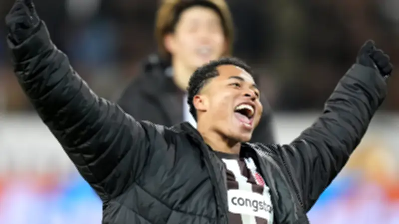 Barfuß zum Sieg: St. Paulis Held Joel Chima Fujita spürt sein Tor voraus