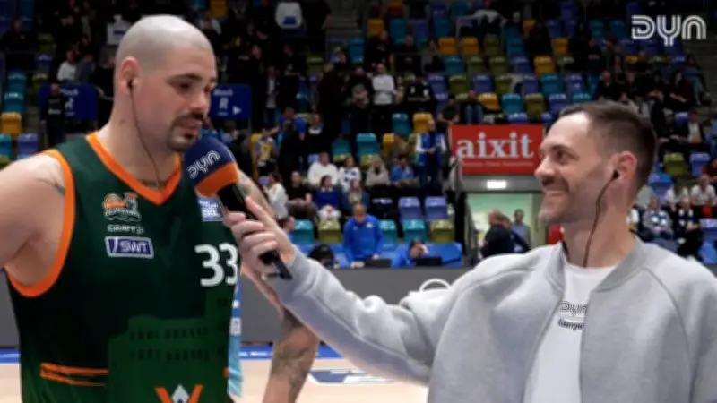 Basketball-Star Zirbes kritisiert Schiedsrichter mit Solarium-Spruch in Bundesliga-Spiel