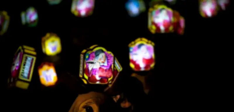 Basler Morgenstreich 2026: Fasnacht beginnt mit Trommeln und politischer Kritik