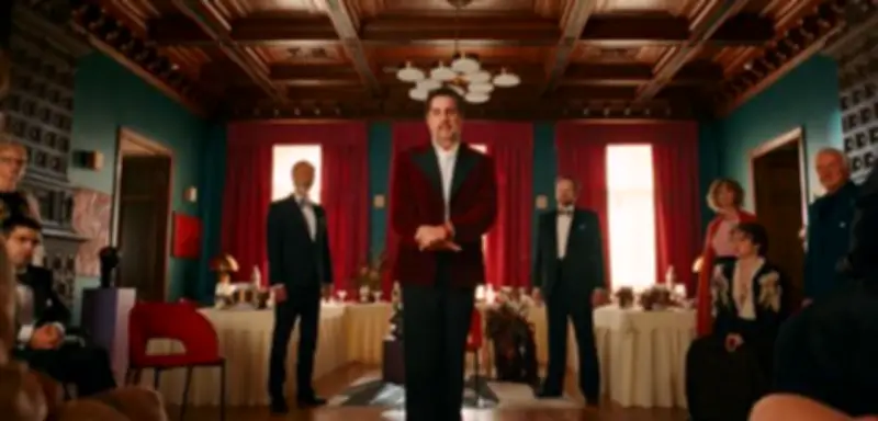 Bastian Pastewka brilliert in Krimiserie 'Fabian und die mörderische Hochzeit'