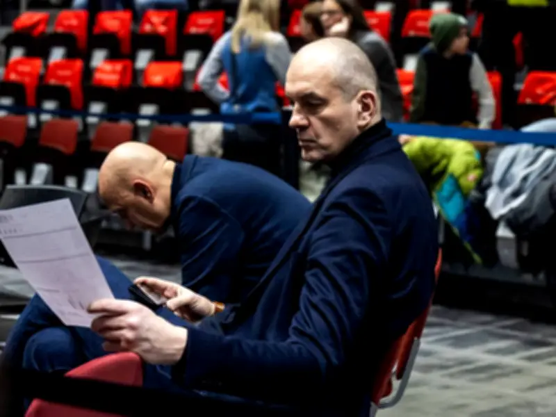 Bayern-Boss Tarlac kritisiert nach Pokal-Blamage: "Nicht genug Charakter gezeigt"