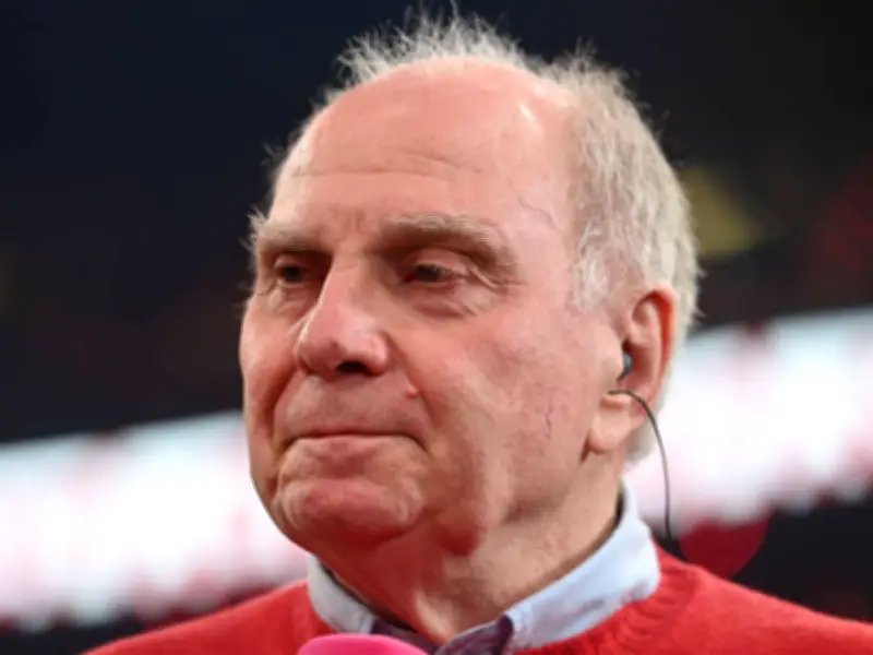 Bayern München im Kampf gegen Berater: Hoeneß attackiert, Eberl taktiert