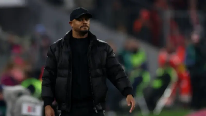 Bayern-Trainer Vincent Kompany schickt Leihstürmer Nicolas Jackson auf die Tribüne