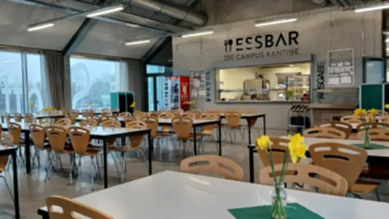 Beliebte Campus-Kantine in Pasewalk schließt überraschend: Zu wenige Gäste zwingen Betreiber zum Ausstieg