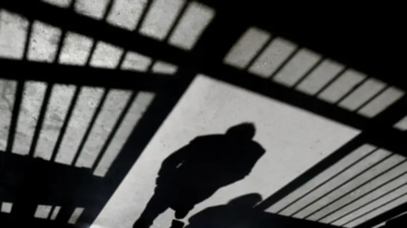 Überlastete Justiz: Dutzende mutmaßliche Mörder und Vergewaltiger aus U-Haft entlassen