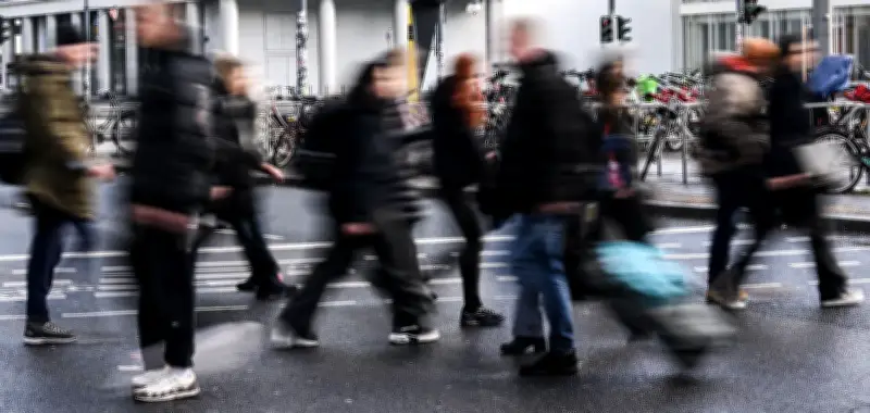 Berlin-Monitor zeigt alarmierende Demokratieskepsis: Zustimmung bröckelt in Hauptstadt