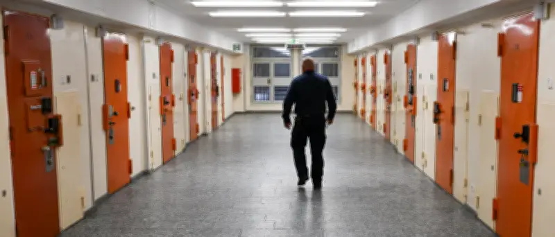 Berlin verschärft Haftregeln: Mehr Lohn, aber strengere Kontrollen für Gefangene