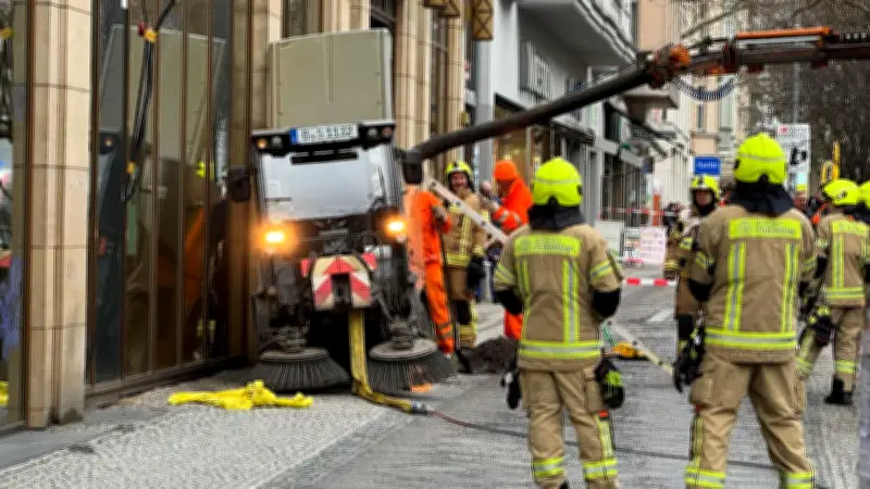 Berlin: Zweiter Kehrmaschinen-Einbruch binnen drei Tagen – Gehweg gibt nach