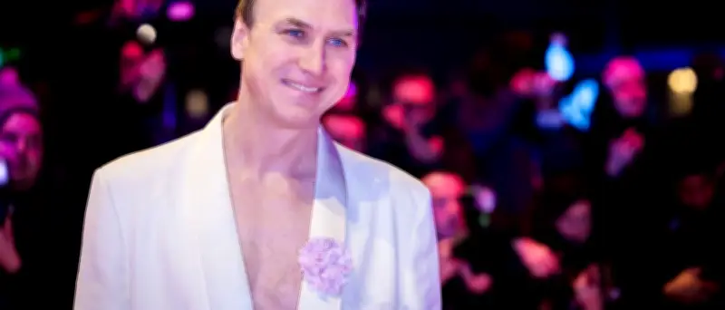 Berlinale 2024: Männer zeigen Brust - Eine neue Form der Selbstinszenierung?