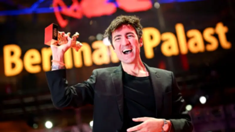 Berlinale 2026: Goldener Bär für deutschen Film übertüncht tiefgreifende Festivalkrise