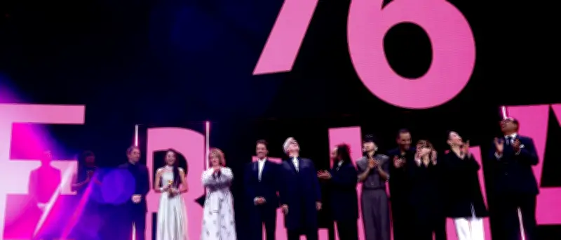 Berlinale-Eröffnung: Glanzloser Start mit politischen Botschaften in unsicherer Zeit