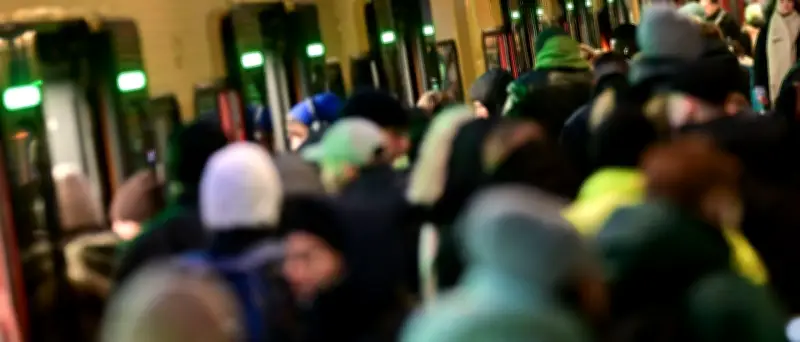 Berliner S-Bahn: Störungen nach Notarzteinsatz und Signalproblemen behoben