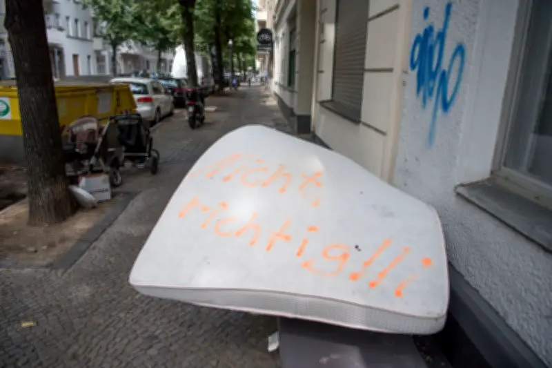 Berliner Senat stärkt Bezirke: Bußgelder für Müllsünder fließen direkt in Kontrollen