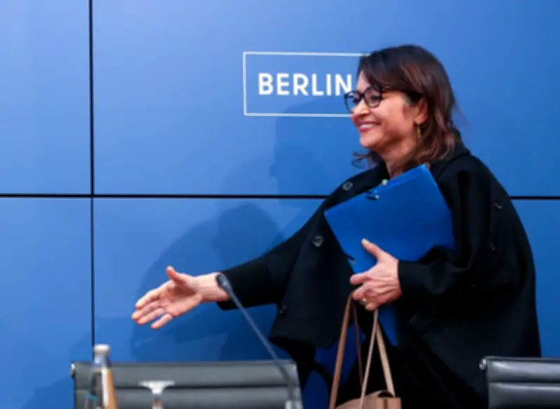 Berliner Senat stärkt Verfassungsgerichtshof gegen Extremismus durch Verfassungsänderungen