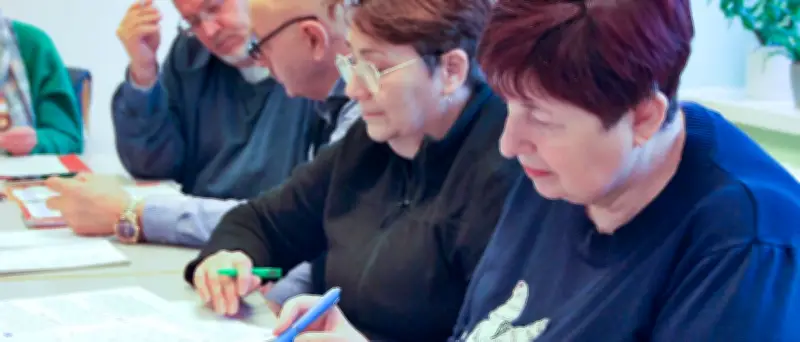 Berliner Senatorin Kiziltepe kritisiert Bundes-Sparpläne bei Integrationskursen scharf