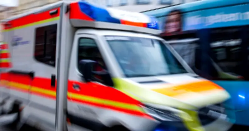 Betrunkener Mann greift Rettungssanitäter in München-Obergiesing an – Polizei muss eingreifen