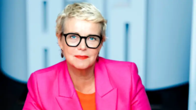 BILD-Chefin fordert Social-Media-Verbot für Kinder unter 14 Jahren