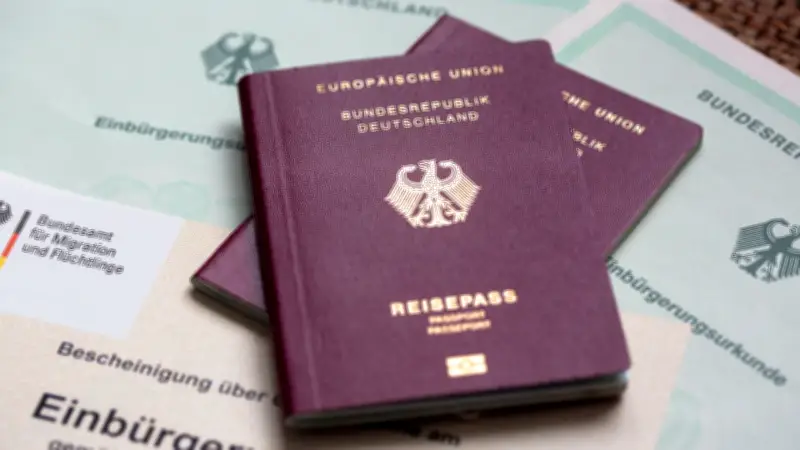 BILD enthüllt: So erschleichen Betrüger den deutschen Pass mit gefälschten Sprachzertifikaten