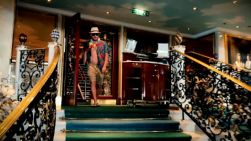 BILD-Videotagebuch Tag 9: Kleiderpflicht auf der Norwegian Pearl wie auf der Titanic