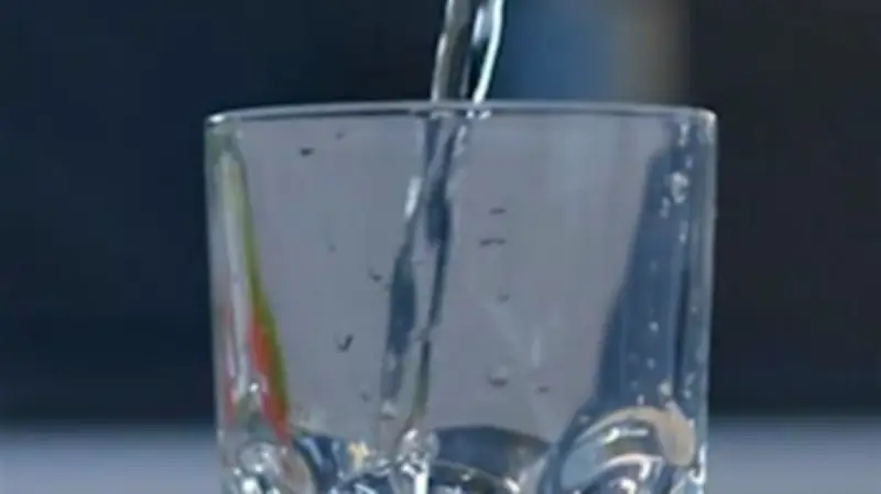 Blasendruck ohne Toilette: Welches Getränk ist am schonendsten?