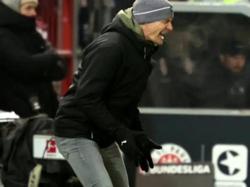 Blessin vor Kellerduell: 'Druck auf dem Kessel' im Kampf gegen Werder Bremen