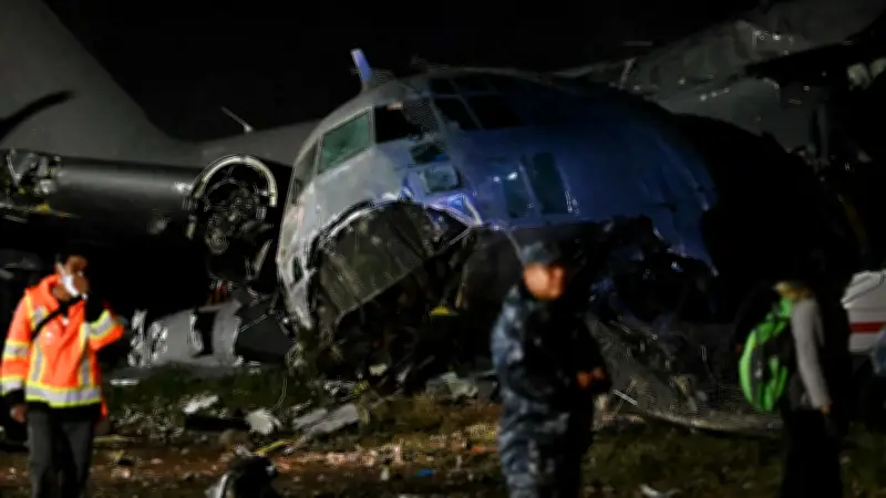 Bolivien: Militärflugzeug mit Bargeld abgestürzt – 15 Tote, Tumulte bei Bergung