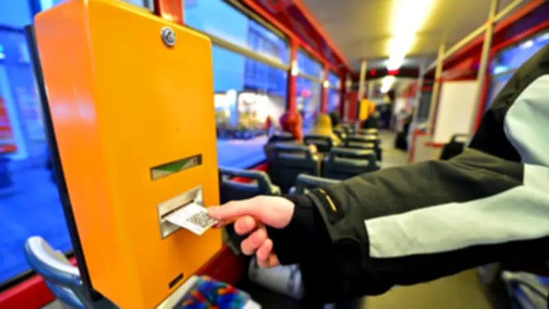 Brandenburg plant vergünstigtes Azubi-Ticket: Entlastung für Auszubildende und Freiwillige